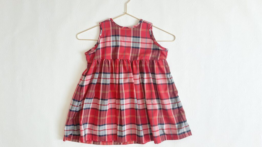 作品例前｜森のワンピース｜ハンドメイド 初心者のための洋裁メディア縫いナビ｜丸石織物